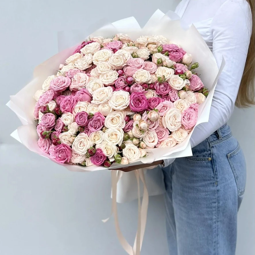 Букет "Микс кустовых пионовидных роз L"